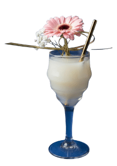 Mocktail créatif Pona à base de jus de poire servi au restaurant Guara à Metz